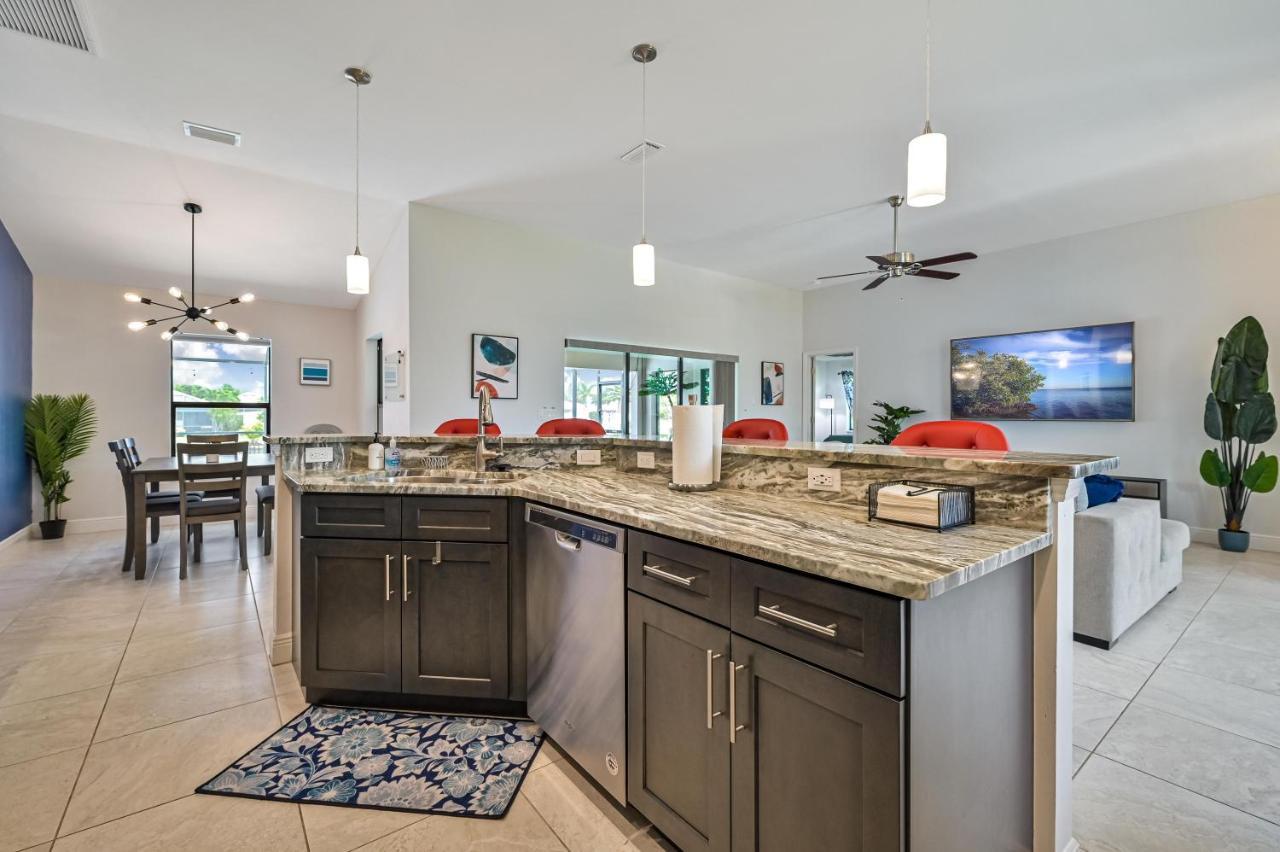 Centrally Located Cape Coral Oasis On Fresh Water Villa Buitenkant foto